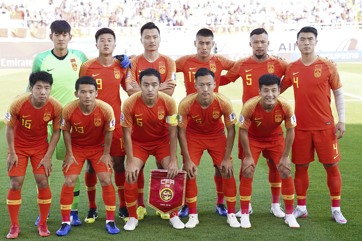 国家足球队在国际比赛中展现出色表现