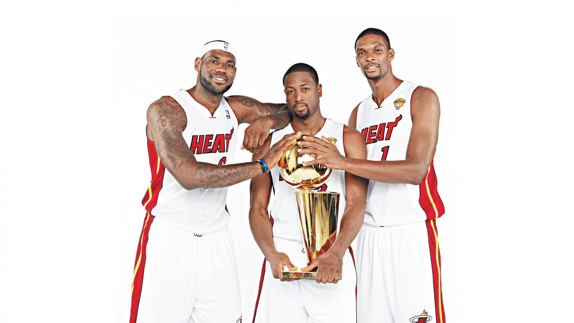  布伦森复出首秀出彩，山东泰山主场大胜金州勇士，豪取45连胜